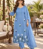 women floral embroidered thread work  cotton kurta trousers & dupatta