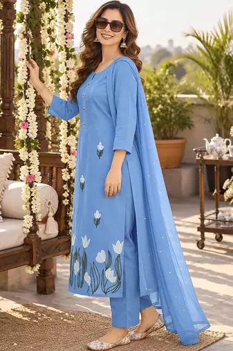 women floral embroidered thread work  cotton kurta trousers & dupatta