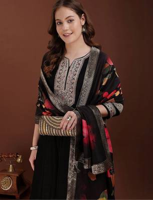 women floral embroidered regular kurta with trousers & with dupatta 2