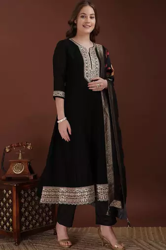 women floral embroidered regular kurta with trousers & with dupatta