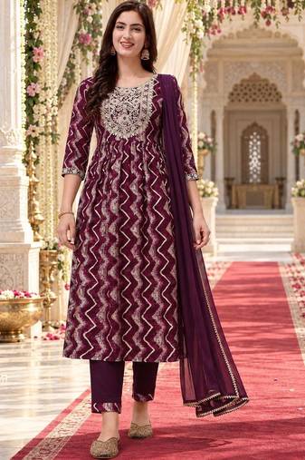 women printed regular kurta with trousers & with dupatta