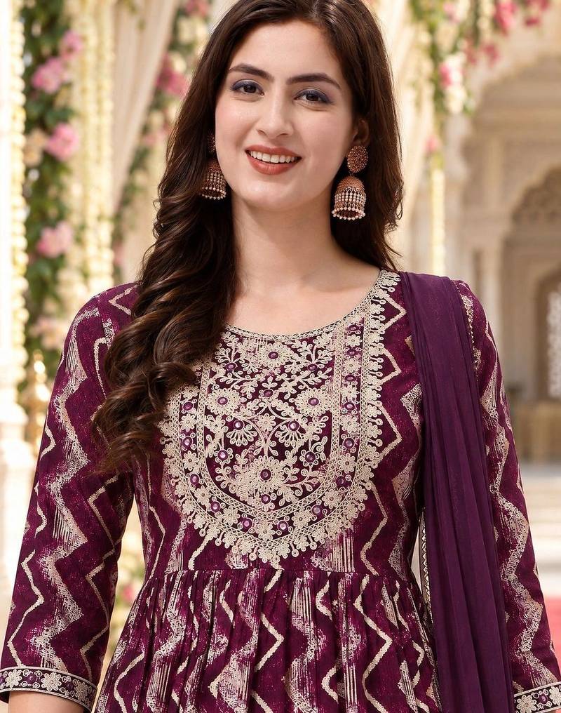 women printed regular kurta with trousers & with dupatta