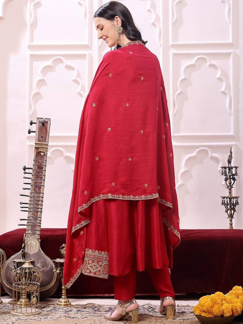 women ethnic motifs embroidered panelled thread work kurta with trousers & with dupatta