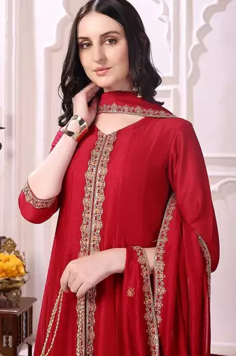 women ethnic motifs embroidered panelled thread work kurta with trousers & with dupatta