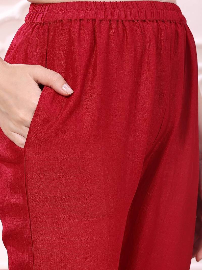 women ethnic motifs embroidered panelled thread work kurta with trousers & with dupatta