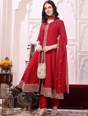 women ethnic motifs embroidered panelled thread work kurta with trousers & with dupatta 6