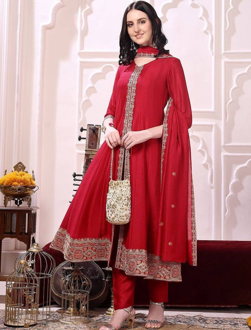 women ethnic motifs embroidered panelled thread work kurta with trousers & with dupatta