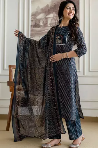 women ethnic motifs printed regular  cotton kurta with palazzos & with dupatta