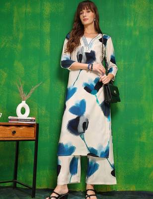 women floral regular patchwork kurta with palazzos 6