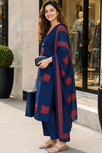 women ethnic motifs embroidered regular thread work  cotton kurta with trousers & with