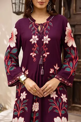 women floral printed regular  cotton kurta with trousers