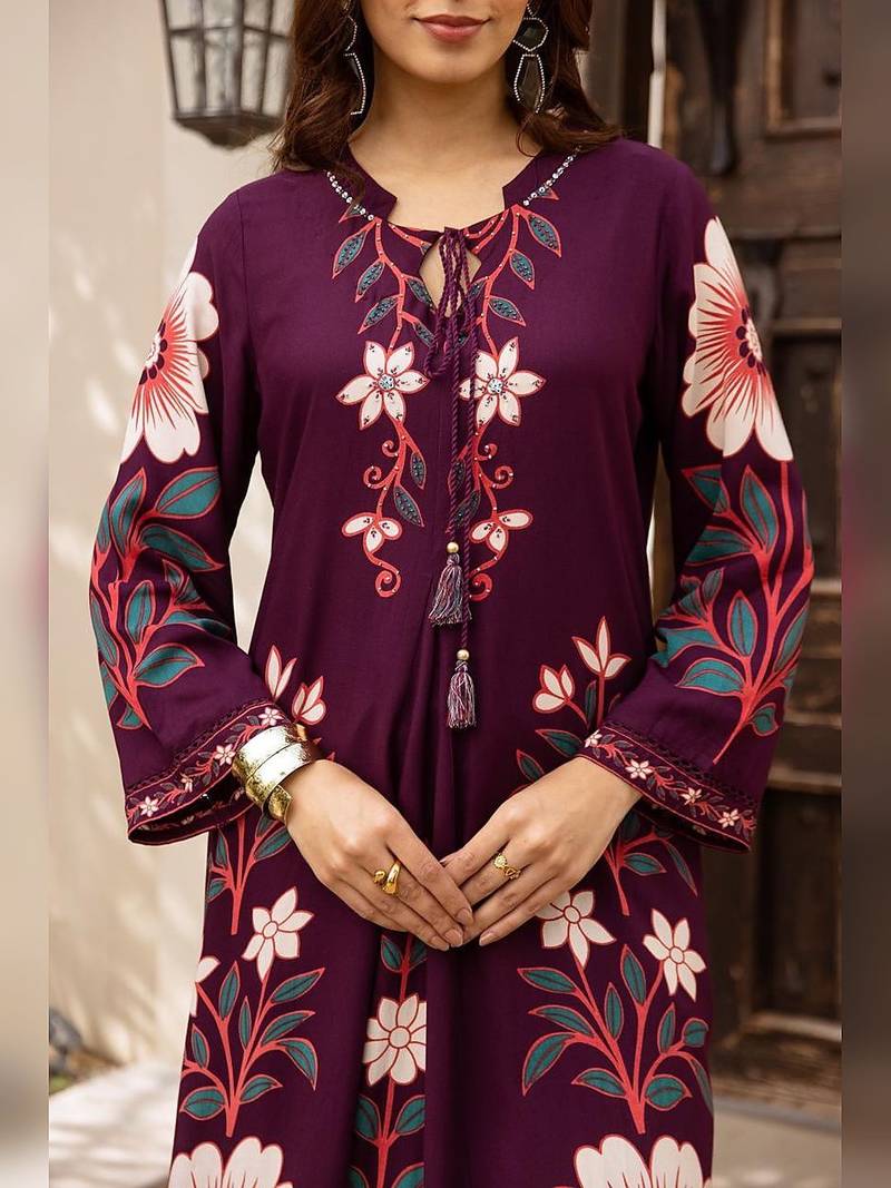 women floral printed regular  cotton kurta with trousers