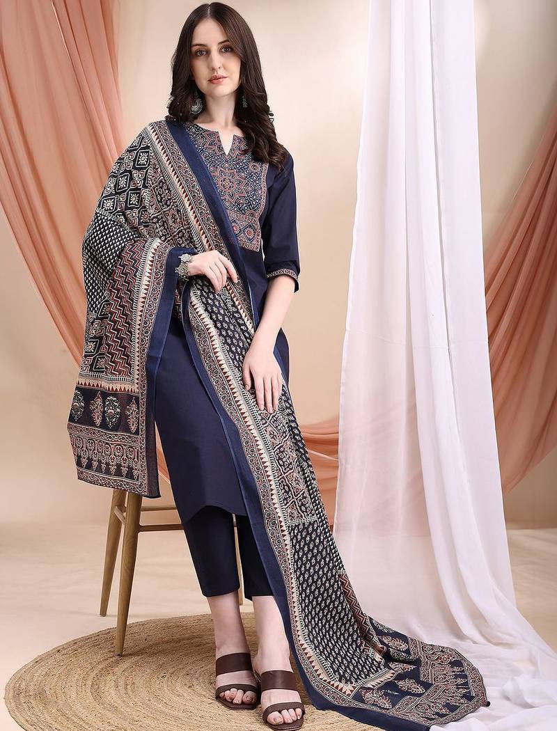 women ethnic motifs printed regular  cotton kurta with trousers & with dupatta