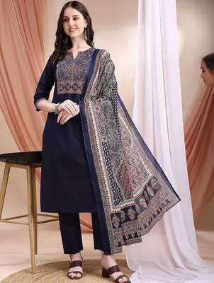women ethnic motifs printed regular  cotton kurta with trousers & with dupatta 3