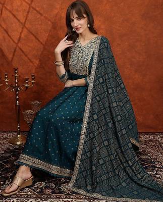 women ethnic motifs embroidered tiered thread work  silk kurta with trousers & with dupatta 3
