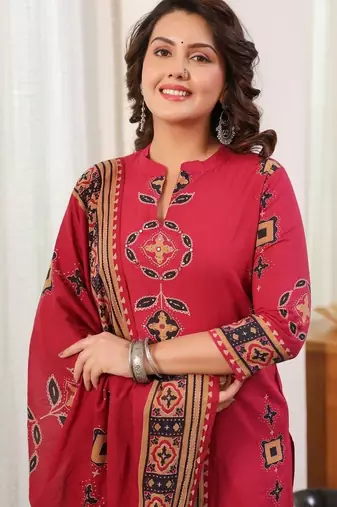 women ethnic motifs printed regular  cotton kurta with palazzos & with dupatta