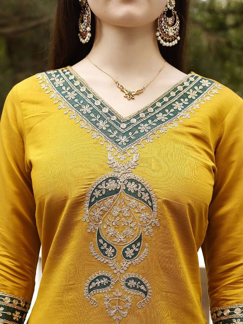 women paisley embroidered regular thread work chanderi cotton kurta set
