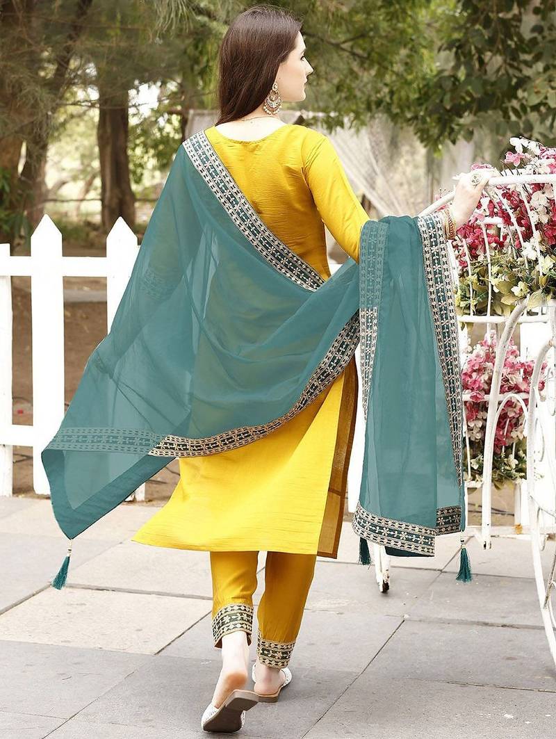 women paisley embroidered regular thread work chanderi cotton kurta set