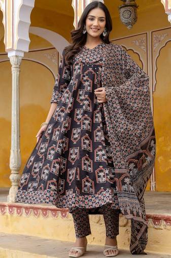 women ethnic motifs printed regular sequinned  cotton kurta with trousers & with dupatta