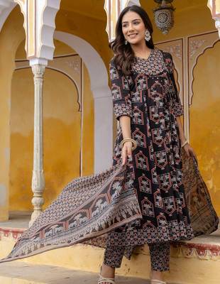 women ethnic motifs printed regular sequinned  cotton kurta with trousers & with dupatta 5