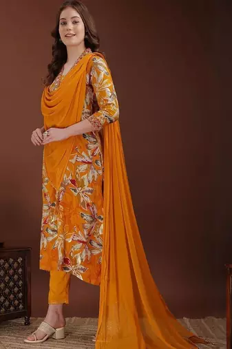 embroidered & floral printed kurta with pant & dupatta