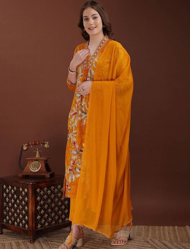 embroidered & floral printed kurta with pant & dupatta
