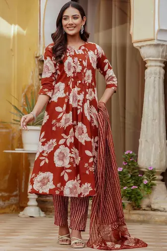 women floral printed pleated  cotton kurta with trousers & with dupatta