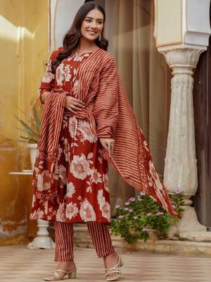women floral printed pleated  cotton kurta with trousers & with dupatta 7
