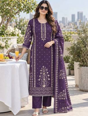 women ethnic motifs printed regular  cotton kurta with trousers & with dupatta 1