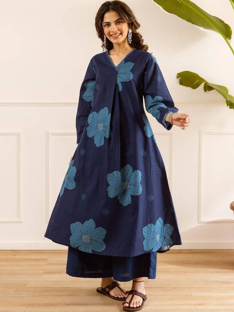 women floral printed regular  cotton kurta with palazzos