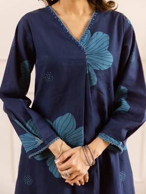 women floral printed regular  cotton kurta with palazzos 4