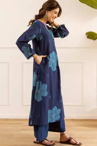 women floral printed regular  cotton kurta with palazzos