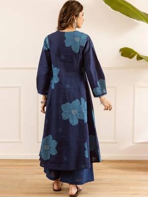 women floral printed regular  cotton kurta with palazzos 7