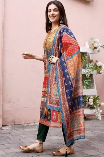 women ethnic motifs printed regular chanderi cotton kurta with trousers & with dupatta