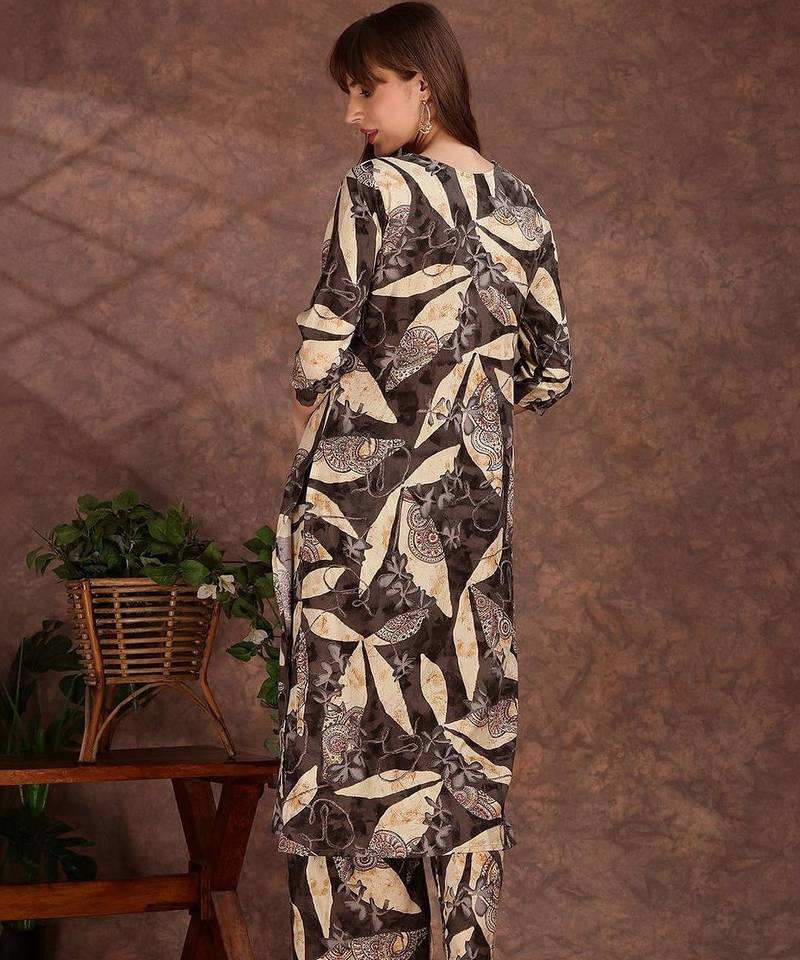 women ethnic motifs printed regular kurta with palazzos