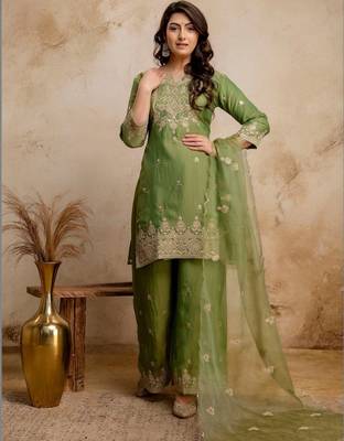 women embroidered regular kurta with palazzos & with dupatta 5