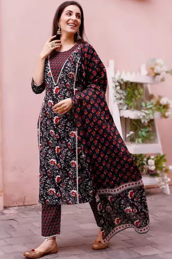 women floral printed regular  cotton kurta with trousers & with dupatta