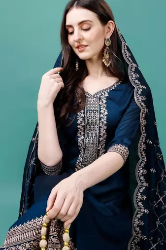 women ethnic motifs embroidered regular thread work kurta with trousers & with dupatta