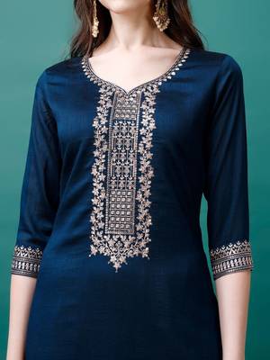 women ethnic motifs embroidered regular thread work kurta with trousers & with dupatta 5