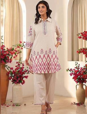 women ethnic motifs printed regular  cotton kurta with palazzos 1
