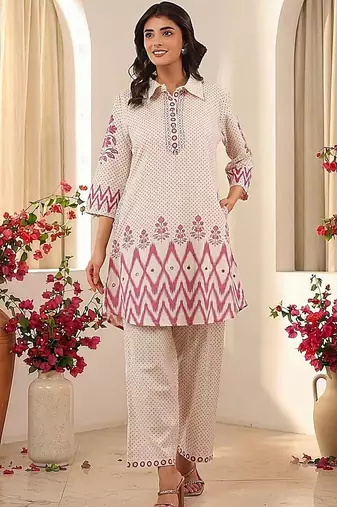 women ethnic motifs printed regular  cotton kurta with palazzos