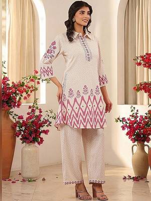 women ethnic motifs printed regular  cotton kurta with palazzos 3