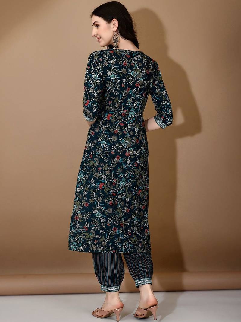 women floral printed regular thread work kurta with patiala & with dupatta