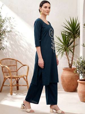 ethnic motifs embroidered thread work  cotton kurta with palazzos 2