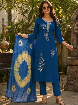 women ethnic motifs embroidered regular thread work kurta with trousers & with dupatta 1