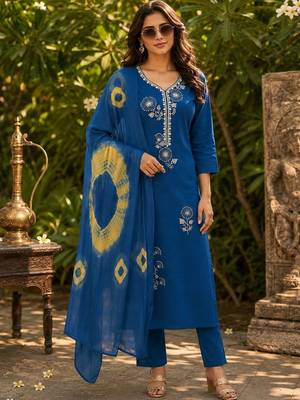 women ethnic motifs embroidered regular thread work kurta with trousers & with dupatta 5