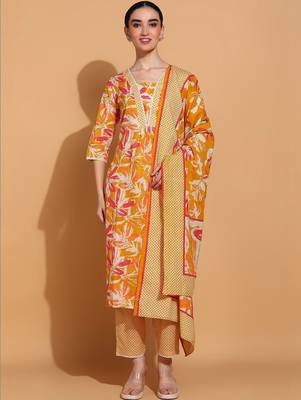 women floral printed  cotton kurta with trousers & with dupatta 1