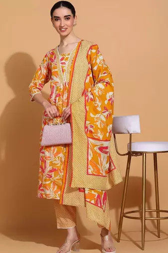 women floral printed  cotton kurta with trousers & with dupatta