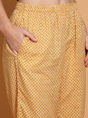 women floral printed  cotton kurta with trousers & with dupatta 4