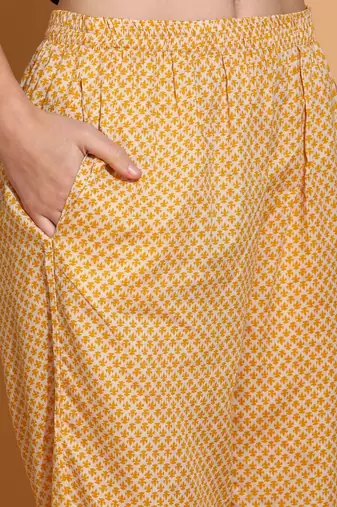 women floral printed  cotton kurta with trousers & with dupatta